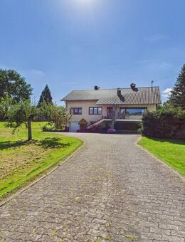 Liebevolles Haus in Ruhelage mit separatem Baugrundstück. - Ferschweiler