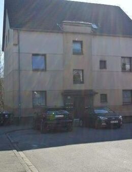 Zwei-Raum *Wohnung in einem Haus am Wald *** in einer Sackgasse in der ersten Etage sucht Einzelperson** - Mülheim (Ruhr)