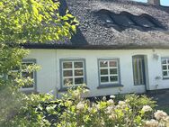Zauberhafte Reetdachkate mit viel Platz und tollem Grundstück im Herzen von Medelby - Medelby