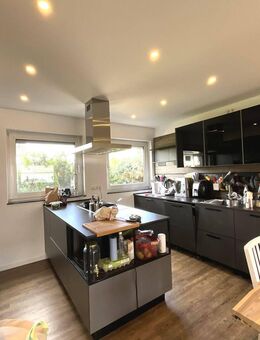 Modernisierte 4-Zimmer-Eigentumswohnung mit hochwertiger Ausstattung und Westbalkon - Korbach (Hansestadt)