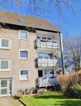 **Provisionfrei ** Helle Dachgeschosswohnung zum verwirklichen in Essen-Bergerhausen - Essen