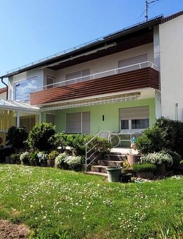 ***PROVISIONSFREI*** - Großzügiges "Mehr-Generationen-Haus" in ruhiger Lage! Mit Wintergarten und zwei Garagen! - Waiblingen