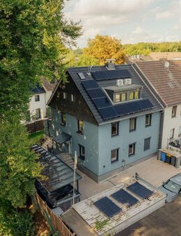 Großzügiges Reiheneckhaus mit Garten, Pool und Photovoltaikanlage in ruhiger Lage von Heiligenhaus - Heiligenhaus