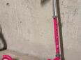 Barbie klappbarer Tretroller in 9425
