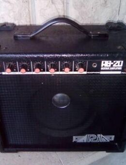 A R I A Gitarrenverstärker Modell: AG 20 Anschluss: Line Out Overdrive Pedal - Dübendorf