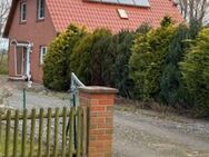 Einfamilienhaus mit Garten und Garage unweit vom Wasser! - Wiek