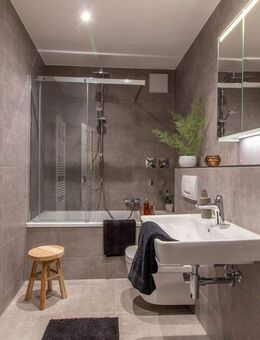 Erstbezug nach Sanierung: Wohntraum mit Einbauküche und Wellness-Bad in toller Lage - Chemnitz