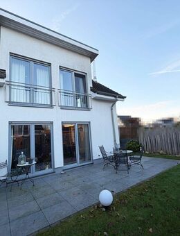 Repräsentative Doppelhaushälfte mit moderner Ausstattung und zwei Stellplätzen in ruhiger Wohnlage! - Dorsten