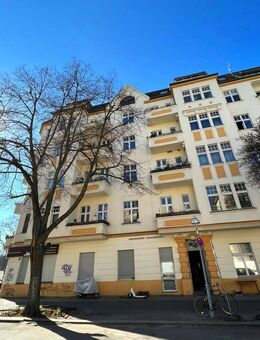 2-Zimmer DG Wohnung in einer ruhigen Nebenstraße der Nähe der Müllerstraße mit Blick auf Berlin - Berlin