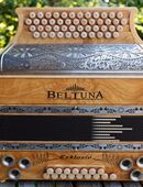 Steirische Harmonika Beltuna Alpstar IV D Exklusiv Luxe Pro Frassino Olive B-Es-As-Des in 91550