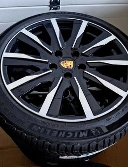 Neue Orginal Porsche Taycan Winterkompletträder - Malsburg-Marzell