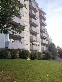Ruhige 2-Zimmer-Wohnung mit Sonnenbalkon in Lörrach Brombach - Lörrach