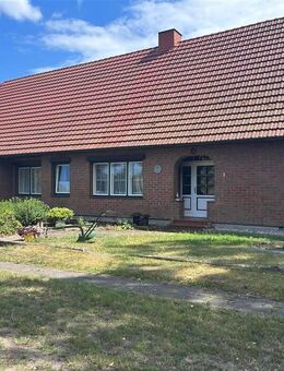 Einfamilienhaus mit Nebengelass direkt am Waldrand - Moraas