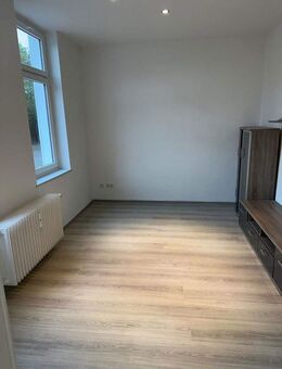 von Privat: Renoviertes 2-Zi-Appartment | OB-Sterkrade | inkl. EBK | 50m² - Oberhausen