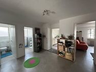 Solide Kapitalanlage! Charmante Dachgeschosswohnung mit Sonnenbalkon in Grötzingen - Karlsruhe