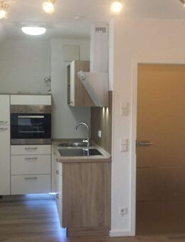Stadtnahe helle 2 Zimmer Wohnung - modern und lichtdurchflutet - Zell (Main)