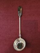 edel / große Silber – Kelle aus 12 Lot - Silber ( 750 er Silber ) - hergestellt um 1880 , DE in 10405