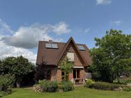 Schönes Einfamilienhaus in familienfreundlicher Lage in Lutzhorn - Lutzhorn