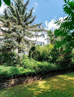 Nur noch eine Einheit - stilvoll sanierte Altbauwohnung am Wolfsberg mit Panorama - Pforzheim