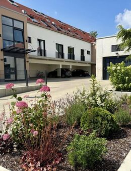Schorer-Immobilien: Wohnglück mit Terrasse und Garten - Erkheim