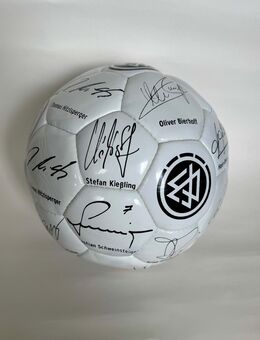 DFB Fußball 2010 mit aufgedruckten Unterschriften - Bochum Langendreer