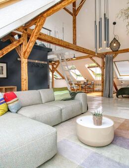 STILVOLLES, MÖBLIERTES ATELIER MIT GALERIEEBENE - Bochum