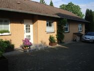 Bungalow / Einfamilien Haus 4 Zimmer / Ruhige gehobene Wohnlage in Waldrand Nähe - Bornheim (Nordrhein-Westfalen)