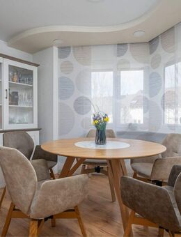 TOP-gepflegte 3,5-Zimmer Wohnung mit Ausblick, Balkon und Stellplatz - Blumberg