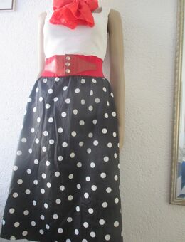 NEU * Ausgefallen * Punkte * Tupfen * Polka Dots * Gummizug * Reinschlupf * A-Linie * Midi- Rock "RESERVED" Gr. 36- 38/ S * schwarz * weiß * - Riedlingen
