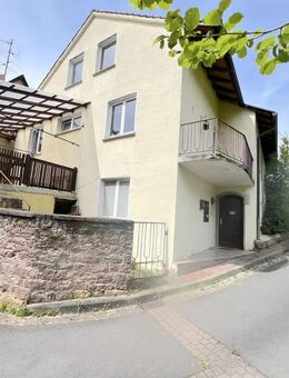 Attraktives Mehrfamilienhaus mit 9 Wohneinheiten und Lagerflächen im Herzen von Werbach-Gamburg - Werbach
