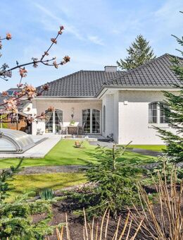 Wohnparadies mit Pool, Sauna und Doppelgarage - Woltersdorf (Brandenburg)