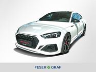 Audi RS5, Sportback Designpak rot, Jahr 2023 - Erlangen