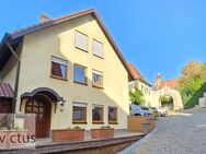 Ein Haus neben einem Schloß mit Platz, Garten und Hof. Lassen Sie Ihre Träume wahr werden. - Gundelsheim (Baden-Württemberg)