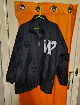 Dünne Regenjacke Gr. L - Neumünster