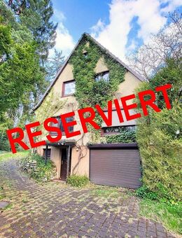 Einfamilienhaus auf exponiertem Hang-Grundstück in gefragter Lage von Eissendorf - Hamburg