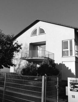Großzügiges 3-Familienhaus mit zusätzlichem Baugrundstück für 5 Wohneinheiten in Dietesheim! - Mühlheim (Main)