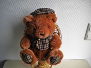 Plüsch-Teddy mit Kappe und Weste,Braun,Alt,ca. 30 cm - Linnich