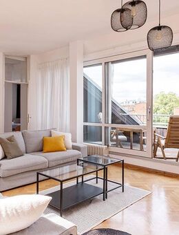 Helle und großzügige Dachgeschosswohnung mit Dachterrasse und freiem Blick nach Westen - Berlin