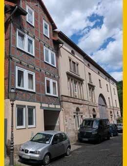 Potenzial in gefragter Lage - Wohn- und Geschäftshaus mit eigenem "Parkhaus"! - Hannoversch Münden Zentrum