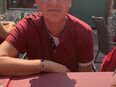 Devot sucht NS Spenderin für heute Abend, Treffen bei mir. Zahle 250 TG in 53123