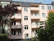 Vermietetes Mehrfamilienhaus mit 8 Wohnungen und Balkonen - Chemnitz