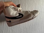 getragene Sneaker Nike Blazer Mid 77, Gr. 37 - Bremen Zentrum