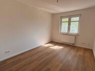 Bezugsfertige, frisch renovierte 4-Zimmer-Erdgeschosswohnung - WG-geeignetignet - Niestetal