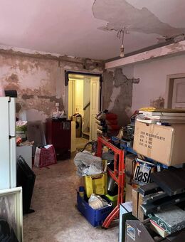 ***Charmantes Einfamilienhaus mit großem Garten - Renovierungsobjekt mit viel Potenzial*** - Schwanheim