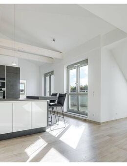 EINZIGARTIGE DACHTERRASSENWOHNUNG IM WUNDERSCHÖNEN TRUDERING - München
