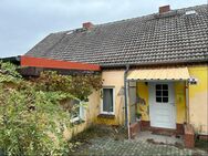 Bauernhaus mit Einliegerwohnung und Stall - Groß Wokern