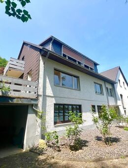 Eigennutzung, Kapitalanlage oder beides? Modernisiertes EFH und MFH mit großem Grundstück in Remagen - Remagen