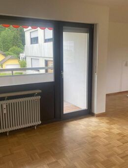 Höchberg, 2 Zi-Wohnung ca.62 qm, EBK, TG, Kaufpreis 234.000,- EUR - Höchberg