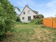 Modernes 7-Zimmer-Einfamilienhaus mit Wärmepumpe auf großem Traumgrundstück in Werder (Havel) - Werder (Havel)