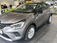 Renault Captur, EQUILIBRE TCE 140 Mild Hybrid, Jahr 2022 - Dresden